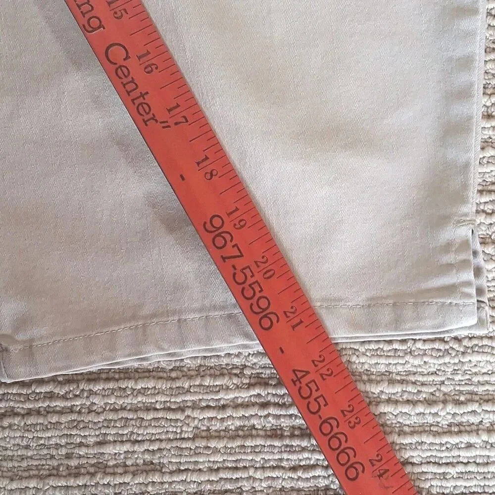 GLORIA VANDERBILT Women's Size 14 Khaki Pleated Capri Pants Cotton Blend Khakis - Picture 6 of 10